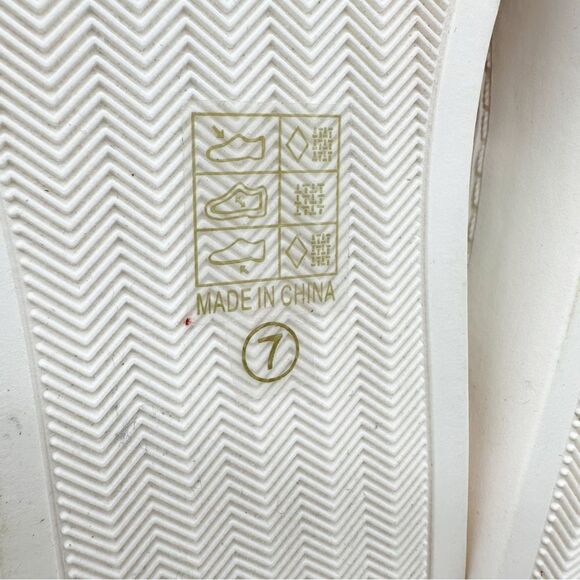 Journee Collection‎ Womens Red Abrina Tru Comfort Foam Slip On Sneakers Sz 7 - Picture 10 of 13